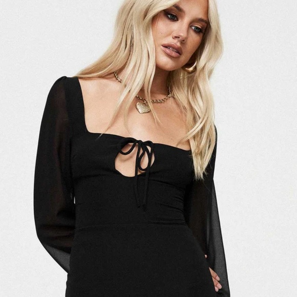 Princess Polly black keyhole dress! - Picture 2 of 3